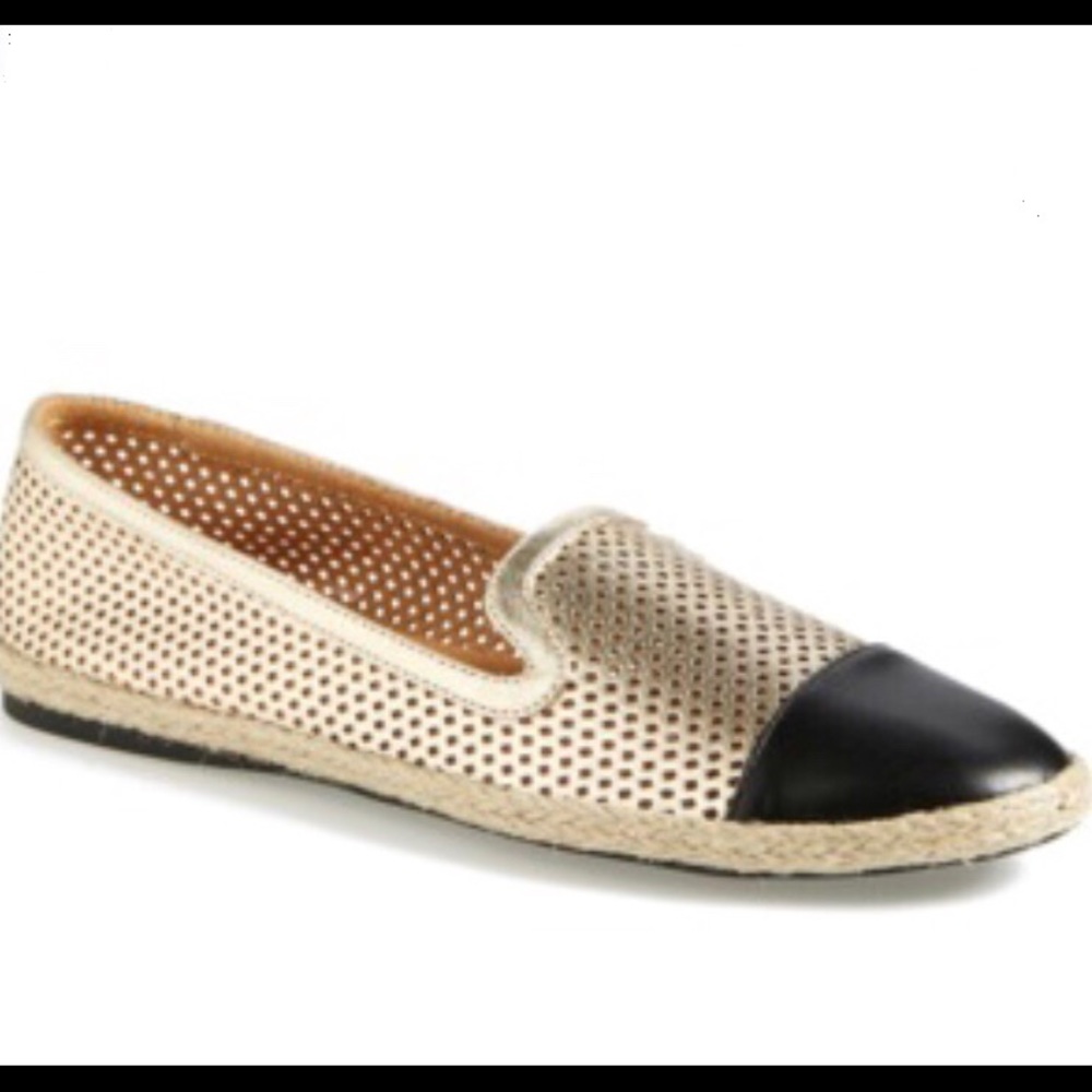 Kendall and Kylie Jenner Gold Espadrille flat Sz 7